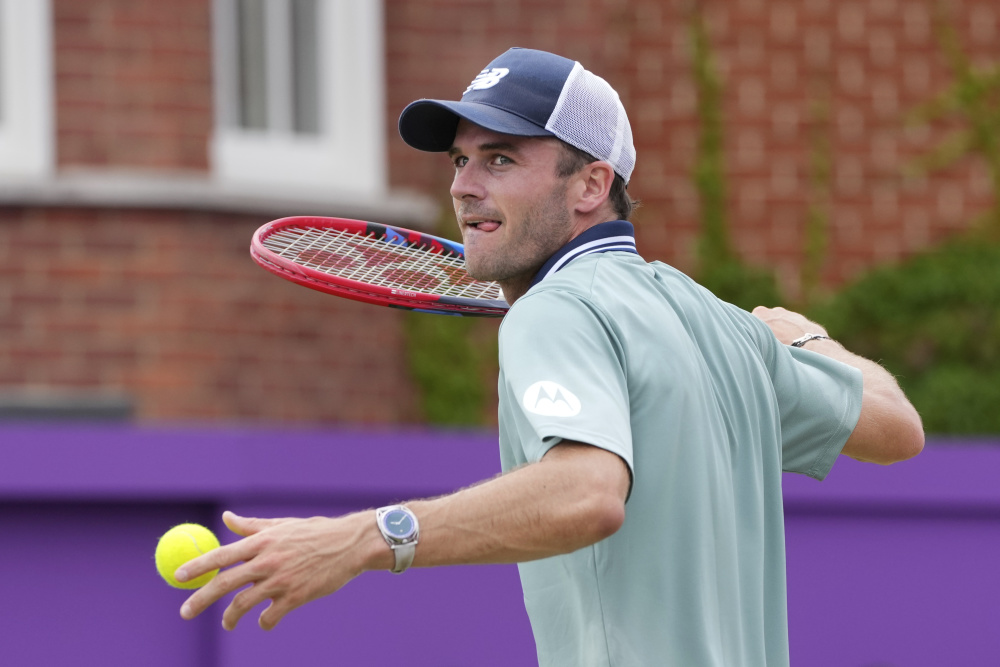 体育运动的 体育运动的